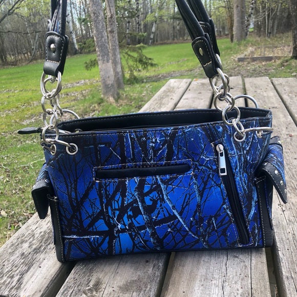 Western Style Blue and Black Shoulder Bag - Picture 4 of 11